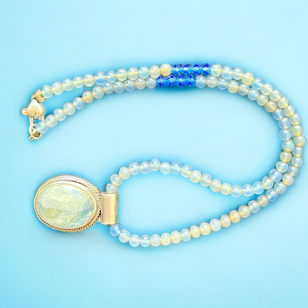 Beautiful Moonstone / White Labradorite Beaded Necklace with Bezel Set Pendant